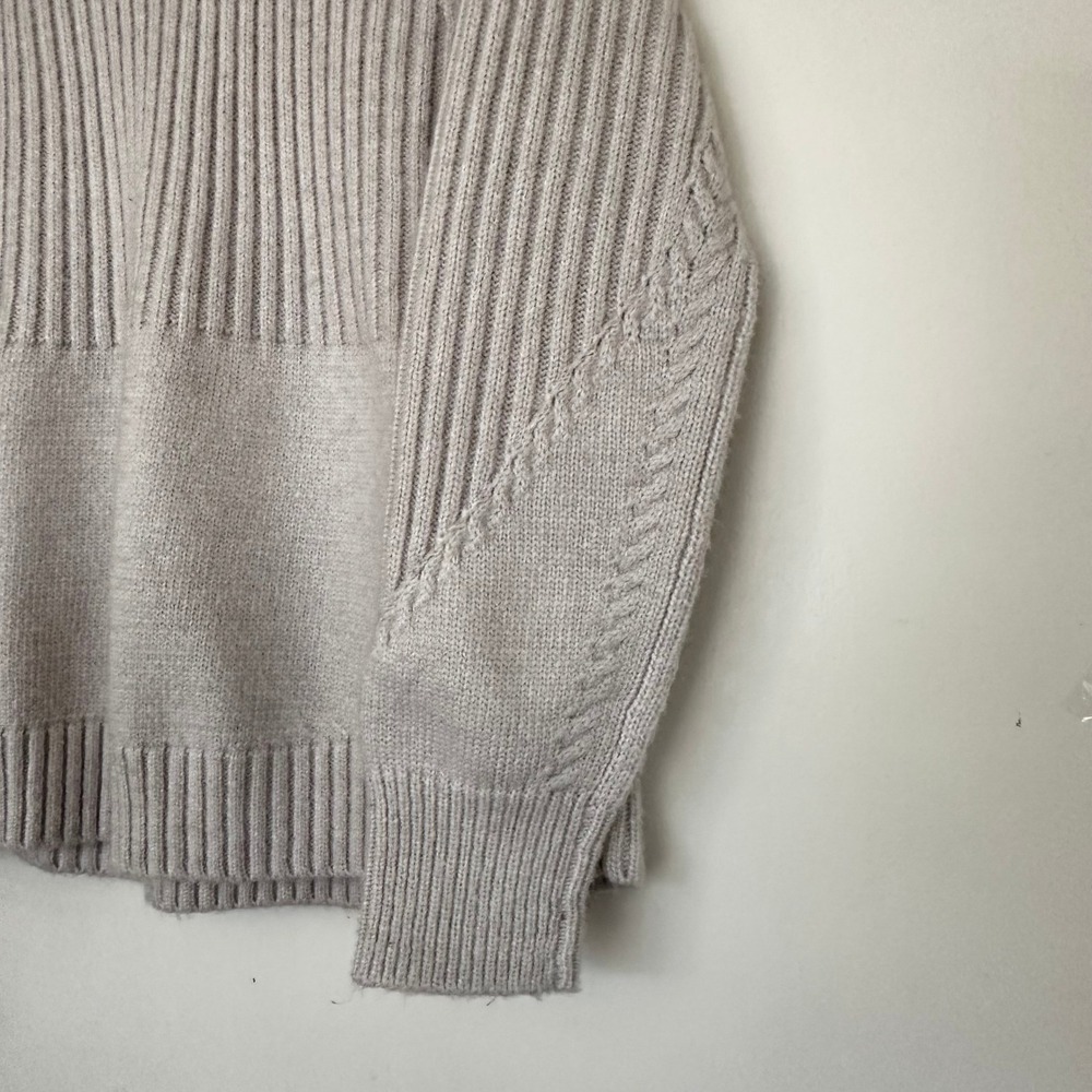 Maeve White Light Gray Cable Knit Sweater Size Large Cozy Textured Pullover - Picture 4 of 6